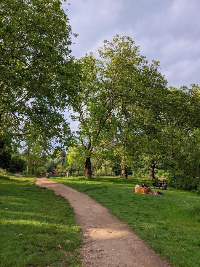 Hampstead 19th Century Village Дом отдыха *